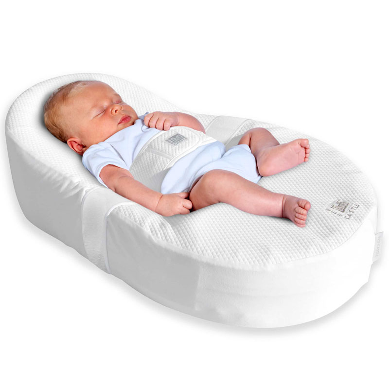 Beaba Red Castle Cocoonababy® Pod Support Nest